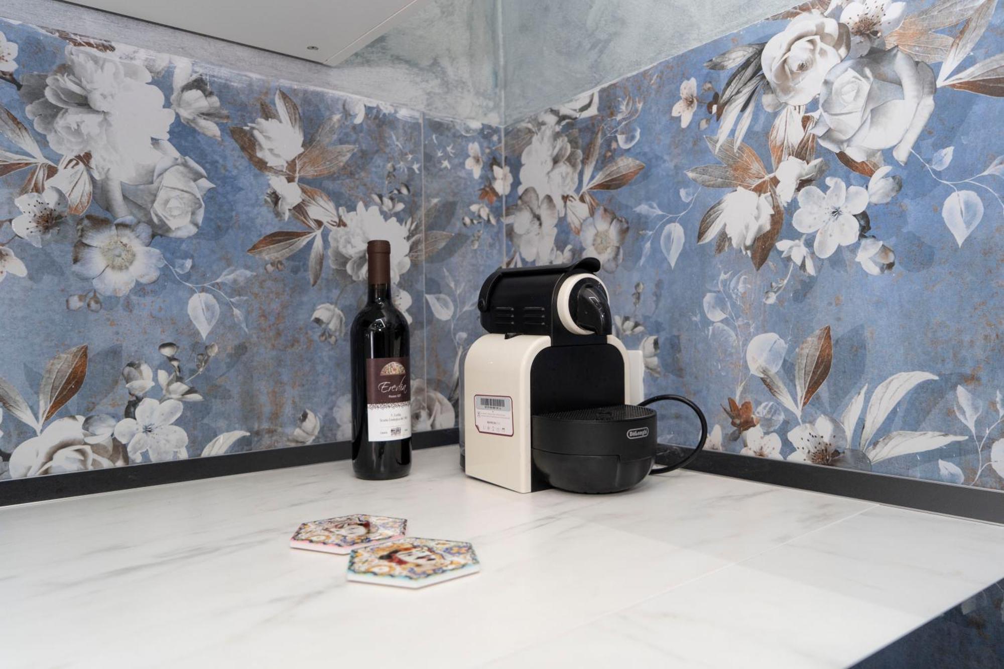 Etna Timeo Central Apartment In Baroque Building Катания Екстериор снимка